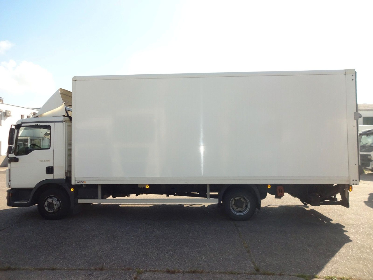 MAN TGL 8.190, LBW, Luft, Tempomat, Standheizung - Furgoneta: foto 4 MAN TGL 8.190, LBW, Luft, Tempomat, Standheizung - Furgoneta: foto 4