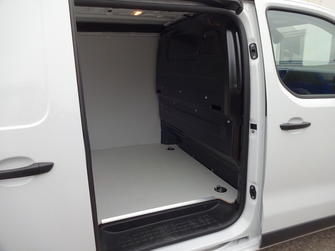 Furgoneta pequeña nuevo Opel 50 x Vivaro Kasten L1H1, Klima, PDC,: foto 23