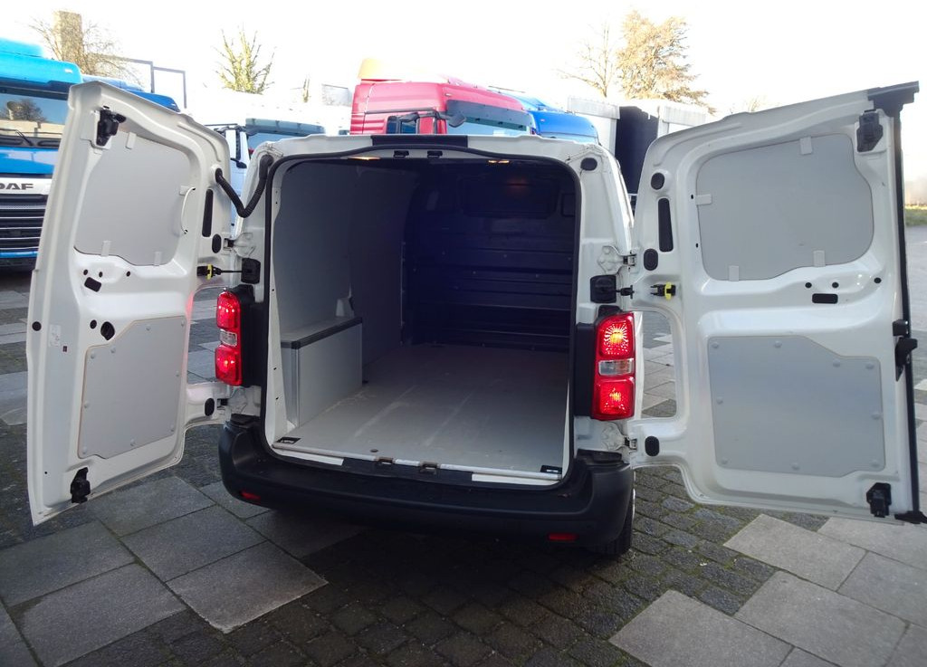 Furgoneta pequeña Opel Vivaro Kasten L1H1, clima, PDC, 50 in stock: foto 8