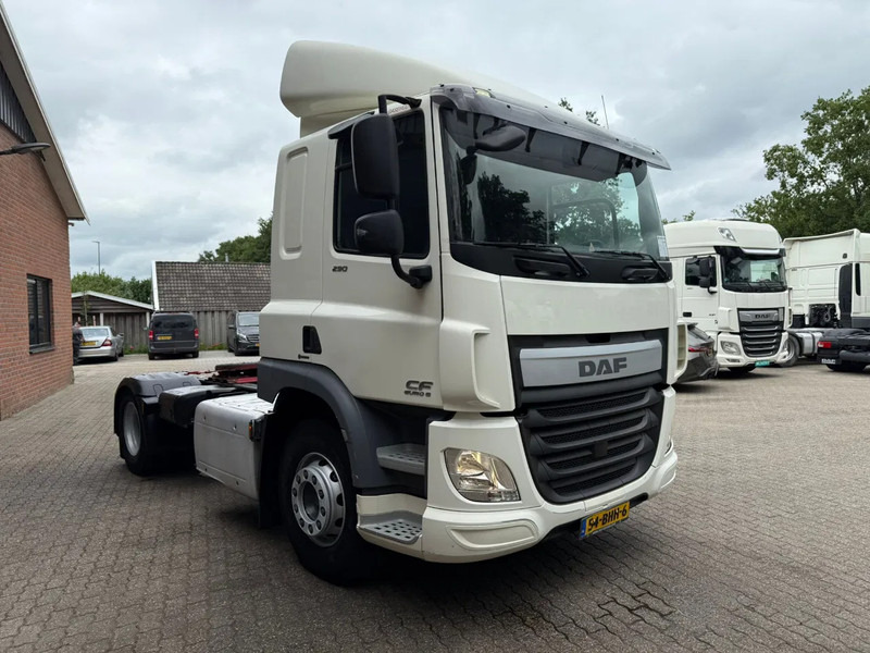 DAF CF 290 4x2 Dag cabine 649.535 KM Airco - NL Truck! - Cabeza tractora: foto 2 DAF CF 290 4x2 Dag cabine 649.535 KM Airco - NL Truck! - Cabeza tractora: foto 2