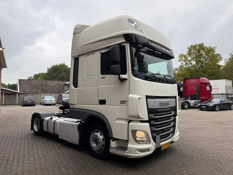 DAF XF 460 SSC Super Space 2x Tank Hefschotel NL Truck - Cabeza tractora: foto 4 DAF XF 460 SSC Super Space 2x Tank Hefschotel NL Truck - Cabeza tractora: foto 4