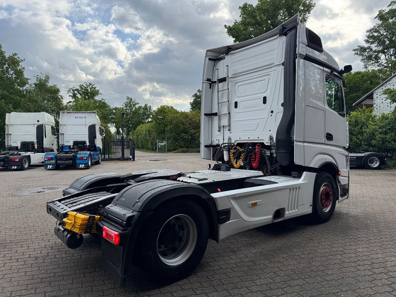 Mercedes-Benz Actros 1845 Streamspace Xenon 2x Tank German truck - Cabeza tractora: foto 3 Mercedes-Benz Actros 1845 Streamspace Xenon 2x Tank German truck - Cabeza tractora: foto 3