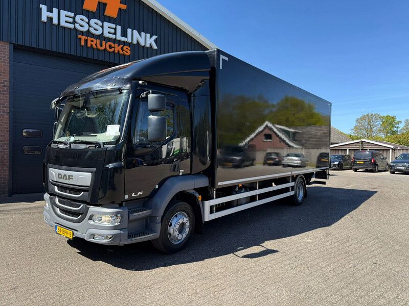 DAF LF 230 1500KG LBW, Zijdeur 368.850KM Top conditie APK/TUV 02-2027 - Camión caja cerrada: foto 1 DAF LF 230 1500KG LBW, Zijdeur 368.850KM Top conditie APK/TUV 02-2027 - Camión caja cerrada: foto 1