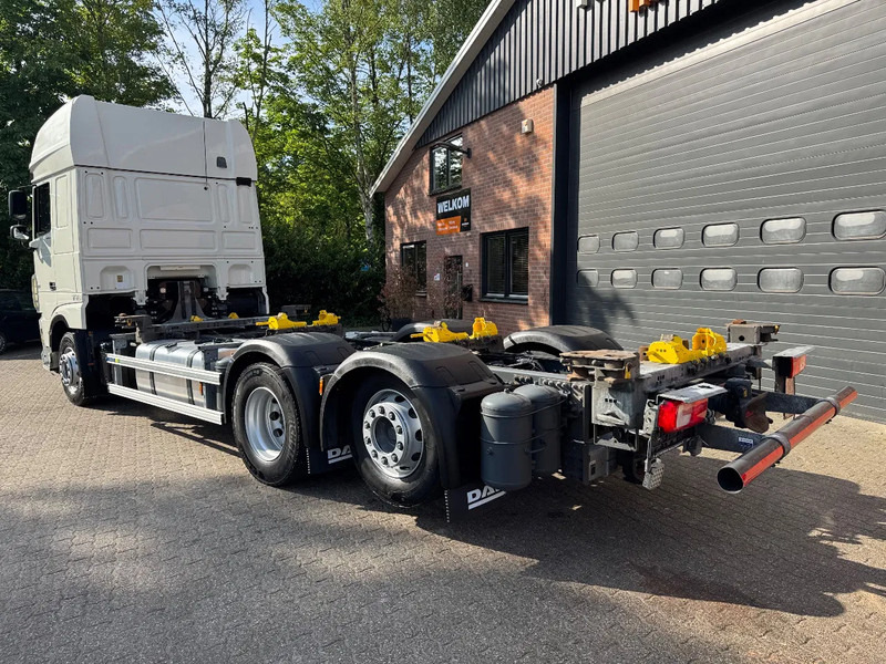 DAF XF 480 6X2 SSC FAR BDF Retarder 2x AHK 7.82 Multiwechseler - Portacontenedore/ Intercambiable camión: foto 3 DAF XF 480 6X2 SSC FAR BDF Retarder 2x AHK 7.82 Multiwechseler - Portacontenedore/ Intercambiable camión: foto 3