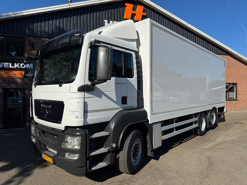 MAN TGS 26.320 EEV Koffer Stuuras AHK 2.500KG LBW 368.390KM! NL TRUCK - Camión caja cerrada: foto 1 MAN TGS 26.320 EEV Koffer Stuuras AHK 2.500KG LBW 368.390KM! NL TRUCK - Camión caja cerrada: foto 1