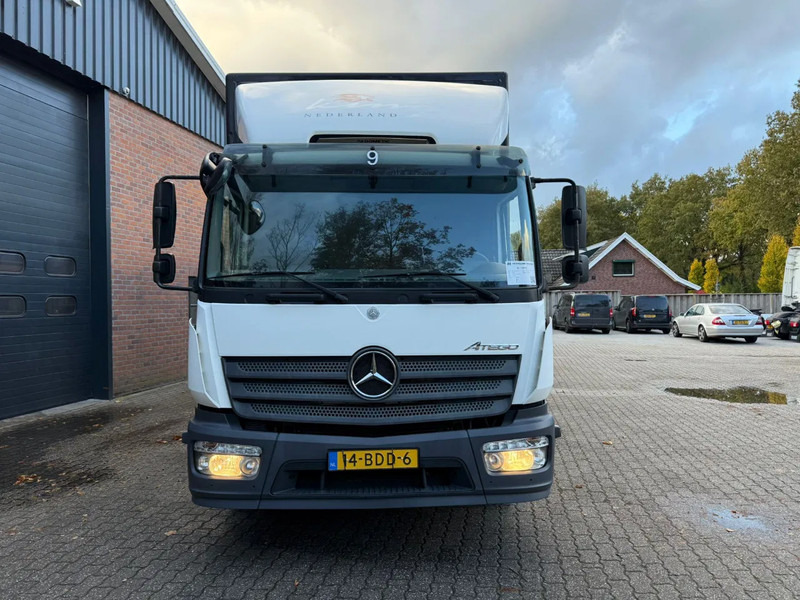 Mercedes-Benz Atego 1318 4X2 BDF Koffer Standairco 2.000KG LBW APK 07-2026 - Camión caja cerrada: foto 3 Mercedes-Benz Atego 1318 4X2 BDF Koffer Standairco 2.000KG LBW APK 07-2026 - Camión caja cerrada: foto 3