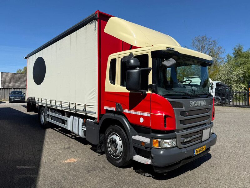Scania P250 Schuifzeilen 2000KG LBW APK/TUV 11-2026 NL Truck - Camión caja cerrada: foto 4 Scania P250 Schuifzeilen 2000KG LBW APK/TUV 11-2026 NL Truck - Camión caja cerrada: foto 4