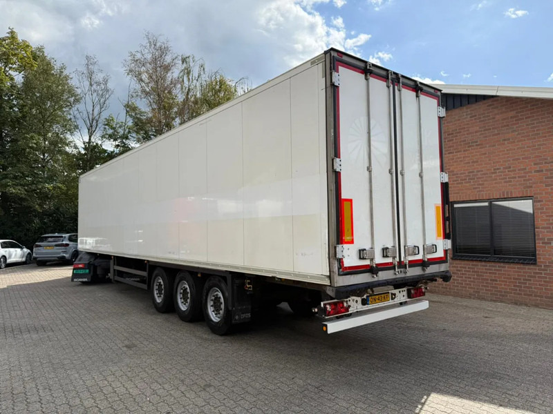 Schmitz Cargobull SKO 24 5x Meatrails Rohrbahnen Fleisch Carrier Vector 1950MT - Isotérmico semirremolque: foto 2 Schmitz Cargobull SKO 24 5x Meatrails Rohrbahnen Fleisch Carrier Vector 1950MT - Isotérmico semirremolque: foto 2