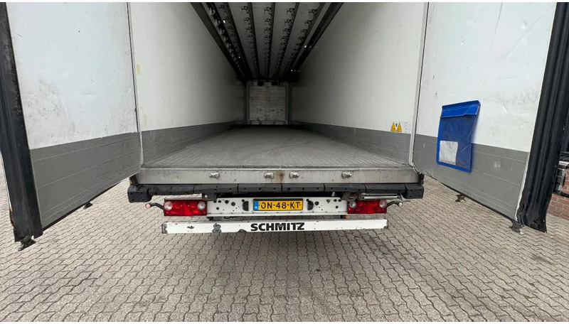 Schmitz Cargobull SKO 24 5x Meatrails Rohrbahnen Fleisch Carrier Vector 1950MT - Isotérmico semirremolque: foto 5 Schmitz Cargobull SKO 24 5x Meatrails Rohrbahnen Fleisch Carrier Vector 1950MT - Isotérmico semirremolque: foto 5