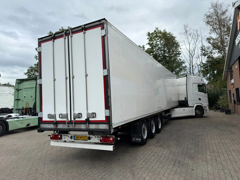 Schmitz Cargobull SKO 24 5x Meatrails Rohrbahnen Fleisch Carrier Vector 1950MT let op!! vol vleeshaken en 2 reservewielen - Isotérmico semirremolque: foto 2 Schmitz Cargobull SKO 24 5x Meatrails Rohrbahnen Fleisch Carrier Vector 1950MT let op!! vol vleeshaken en 2 reservewielen - Isotérmico semirremolque: foto 2