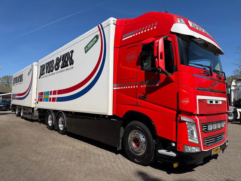 Volvo FH 500 6X2 SIDE DOORS COMBI, THERMO KING UT1200, FULL AIR - Isotérmico camión: foto 3 Volvo FH 500 6X2 SIDE DOORS COMBI, THERMO KING UT1200, FULL AIR - Isotérmico camión: foto 3