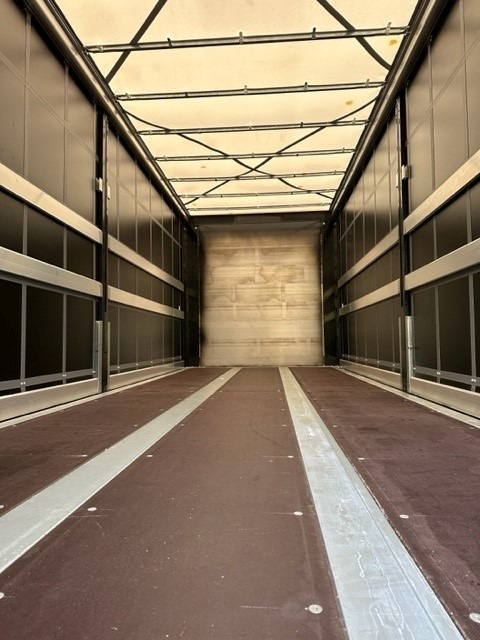 Kögel BDF-System, 7.450 mm lang - Toldo carrocería: foto 4 Kögel BDF-System, 7.450 mm lang - Toldo carrocería: foto 4