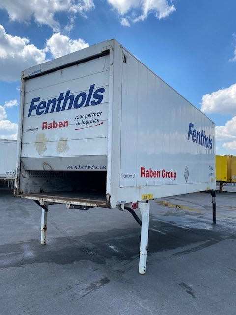 Krone BDF-System, 7.450 mm, Heck Rolltor - Caja cerrada: foto 2 Krone BDF-System, 7.450 mm, Heck Rolltor - Caja cerrada: foto 2