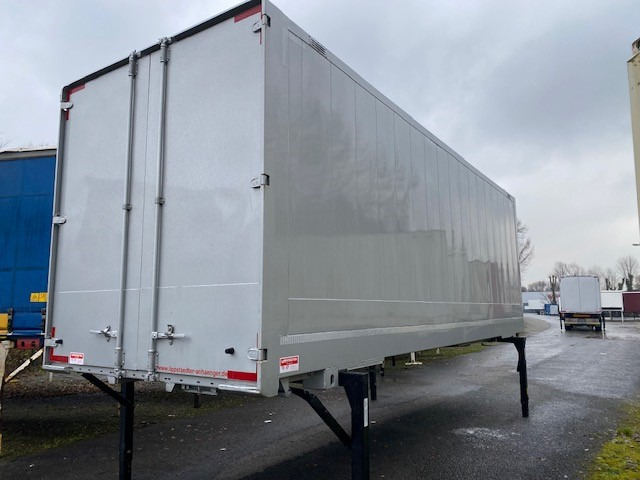 Krone BDF-System 7.450 mm lang, LACK NEU in weißaluminium - Caja cerrada: foto 1 Krone BDF-System 7.450 mm lang, LACK NEU in weißaluminium - Caja cerrada: foto 1