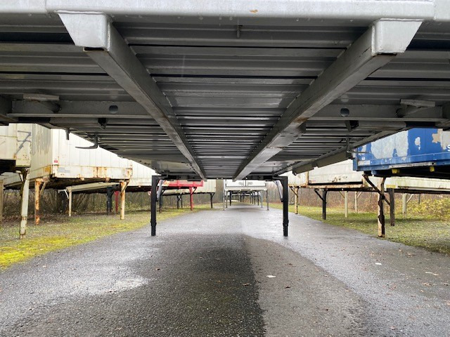 Krone BDF-System 7.450 mm lang, LACK NEU in weißaluminium - Caja cerrada: foto 5 Krone BDF-System 7.450 mm lang, LACK NEU in weißaluminium - Caja cerrada: foto 5