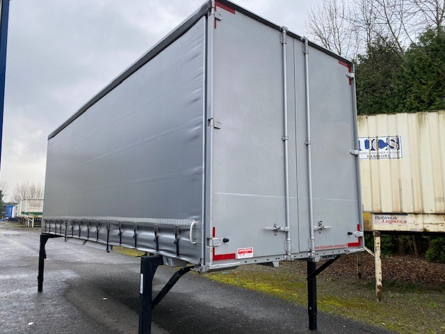 Krone BDF-System 7.450 mm lang, LACK NEU in weißaluminium - Caja cerrada: foto 3 Krone BDF-System 7.450 mm lang, LACK NEU in weißaluminium - Caja cerrada: foto 3