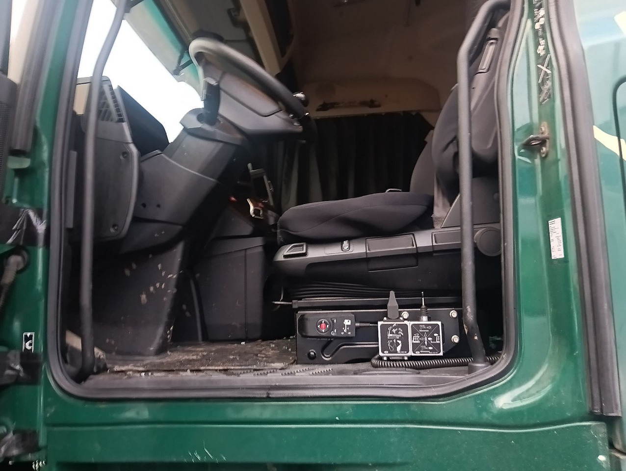 Mercedes-Benz ACTROS 2651 MP5 6x2 MEILLER RETARDER LENKACHS - Multibasculante camión: foto 1 Mercedes-Benz ACTROS 2651 MP5 6x2 MEILLER RETARDER LENKACHS - Multibasculante camión: foto 1