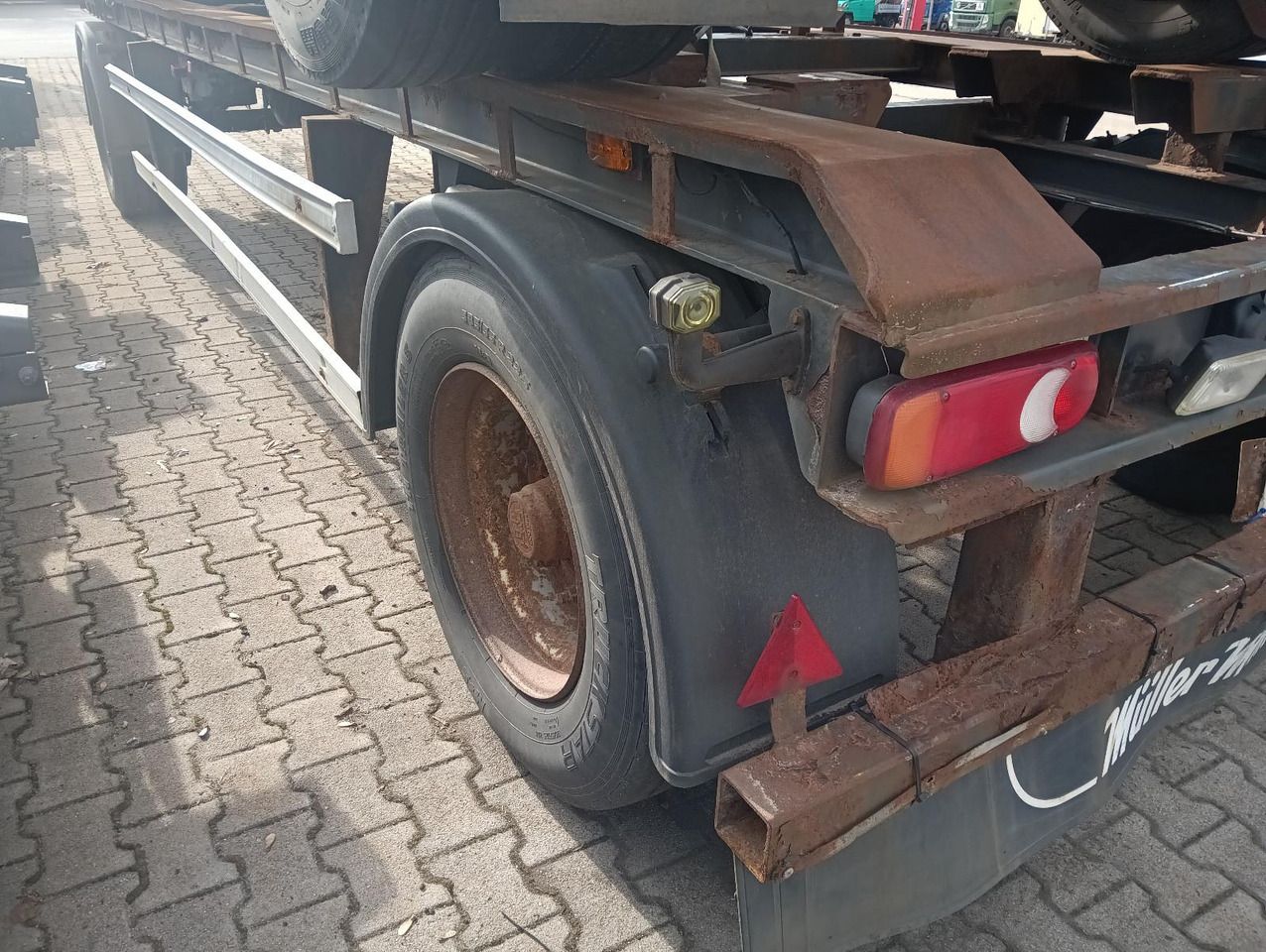 Remolque multilift/ Portacontenedores de cadenas Müller-Mitteltal RA18 Abrollanhänger 7m BPW Trommel TÜV 5/2025 Müller-Mitteltal RA18 Abrollanhänger 7m BPW Trommel TÜV 5/2025: foto 23 Remolque multilift/ Portacontenedores de cadenas Müller-Mitteltal RA18 Abrollanhänger 7m BPW Trommel TÜV 5/2025 Müller-Mitteltal RA18 Abrollanhänger 7m BPW Trommel TÜV 5/2025: foto 23