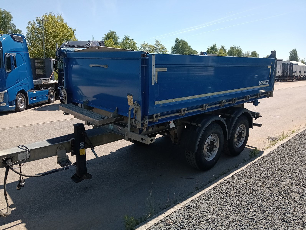Schmitz Cargobull ZKI 18 Tandem 3-Seiten Kipper ALU ALCOA Rollplan - Volquete remolque: foto 3 Schmitz Cargobull ZKI 18 Tandem 3-Seiten Kipper ALU ALCOA Rollplan - Volquete remolque: foto 3