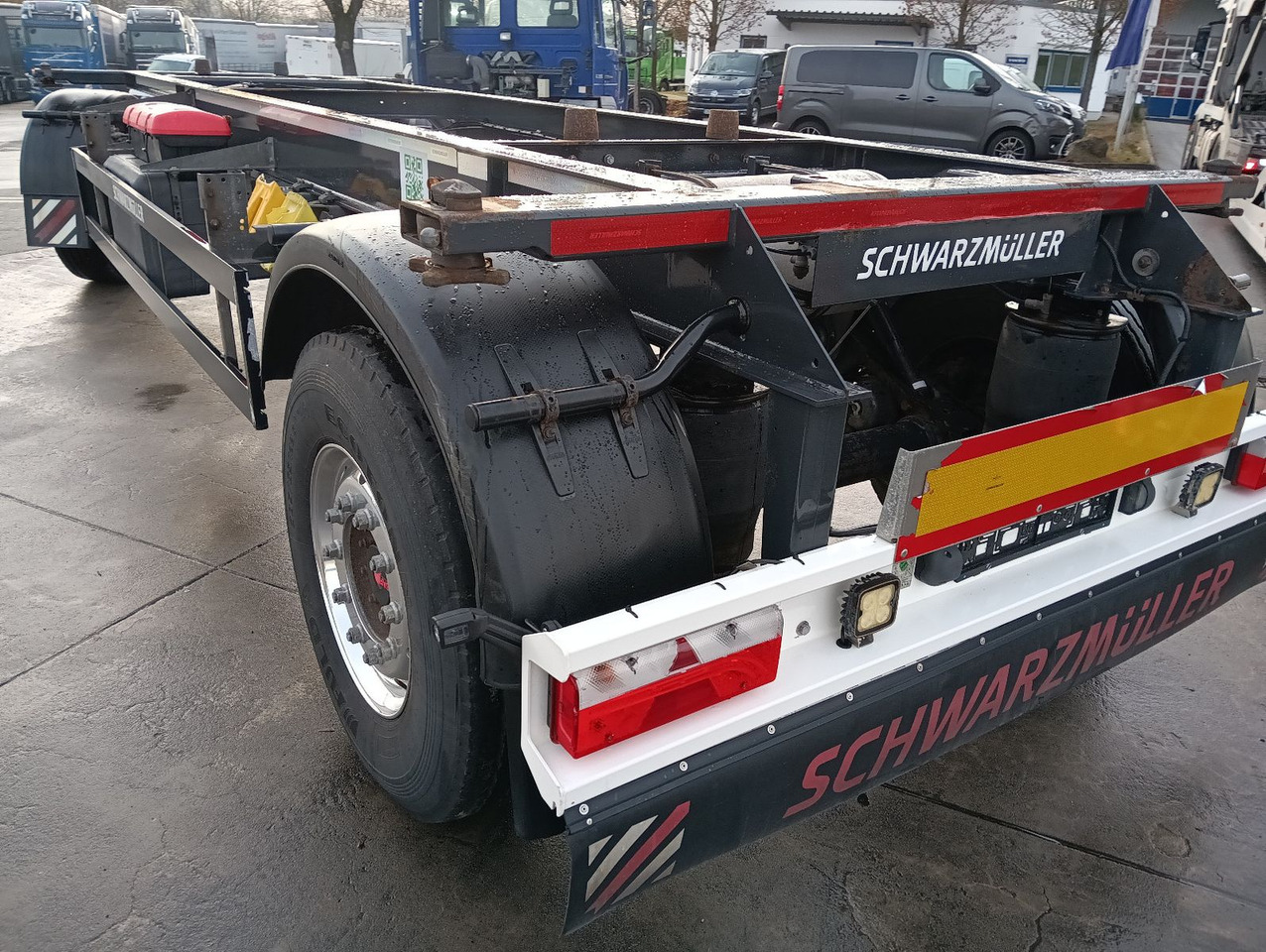 Schwarzmüller 2-A BDF 1,22/1,32 ALCOA Alufelgen ADR 120tkm TÜV Schwarzmüller 2-A BDF 1,22/1,32 ALCOA Alufelgen ADR 120tkm TÜV - Portacontenedore/ Intercambiable remolque: foto 3 Schwarzmüller 2-A BDF 1,22/1,32 ALCOA Alufelgen ADR 120tkm TÜV Schwarzmüller 2-A BDF 1,22/1,32 ALCOA Alufelgen ADR 120tkm TÜV - Portacontenedore/ Intercambiable remolque: foto 3