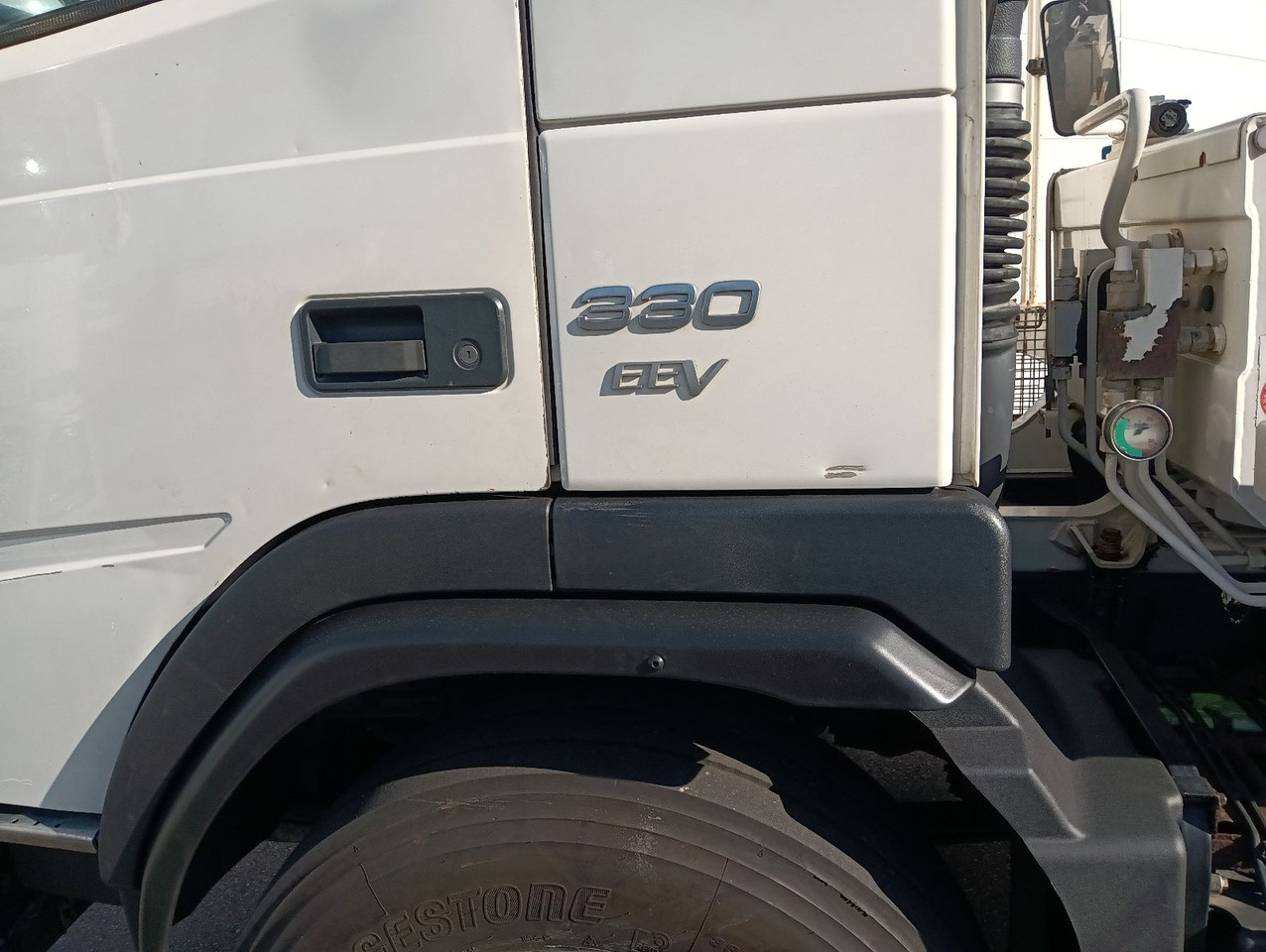 Volvo FMX 330 4x2 MEILLER TAK10 VOLVO Service TOP! EEV - Volquete camión: foto 4 Volvo FMX 330 4x2 MEILLER TAK10 VOLVO Service TOP! EEV - Volquete camión: foto 4