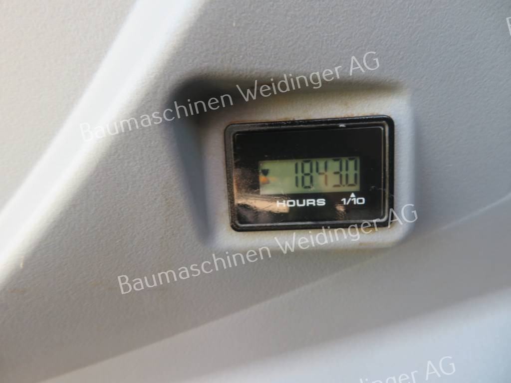 Excavadora de cadenas Kobelco SK 140 SRLC-7: foto 17