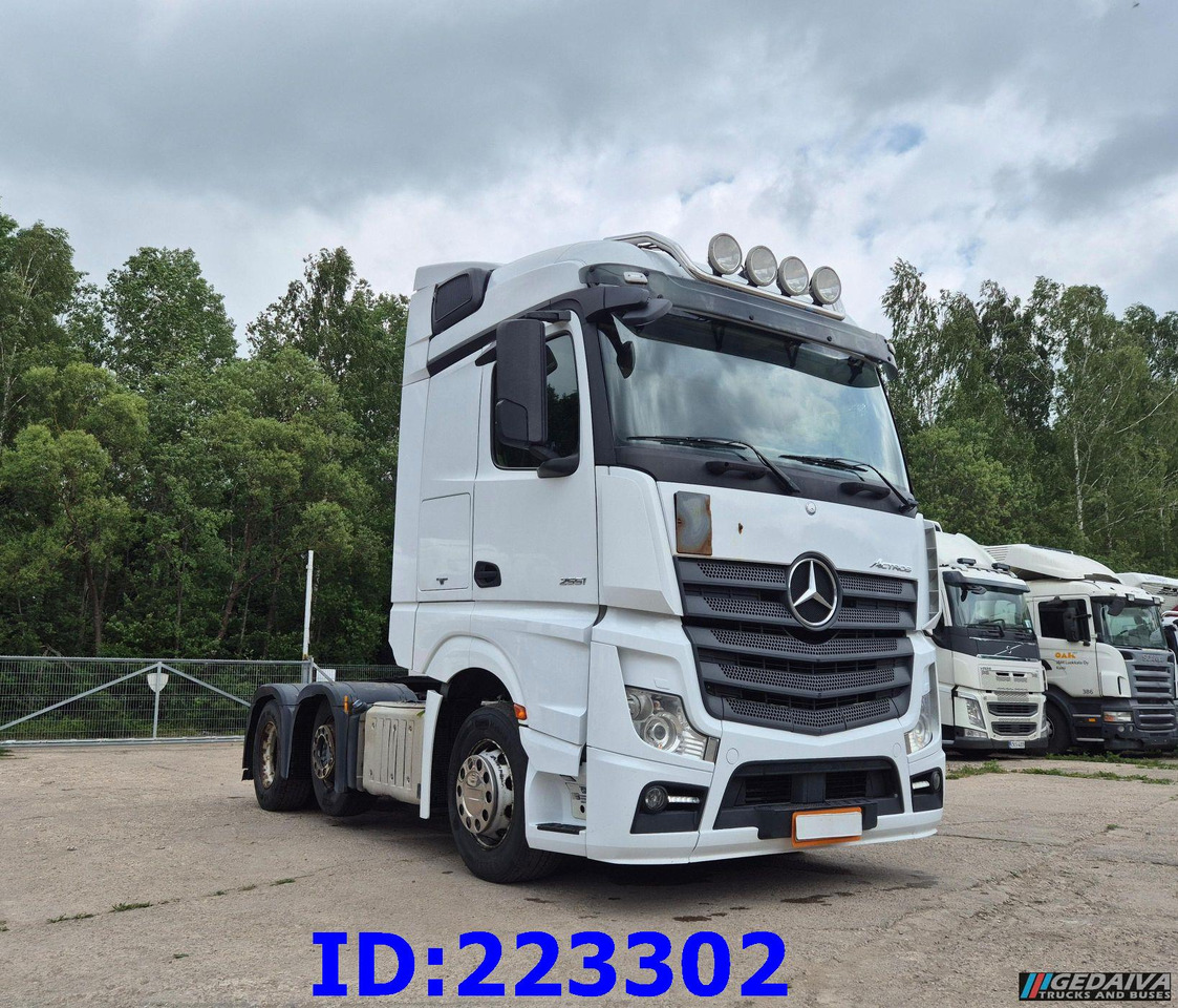 MERCEDES-BENZ Actros 2551 6x2 - Cabeza tractora: foto 4 MERCEDES-BENZ Actros 2551 6x2 - Cabeza tractora: foto 4