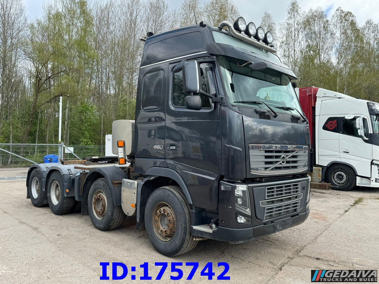 VOLVO FH16 660HP 8x4 - Cabeza tractora: foto 4 VOLVO FH16 660HP 8x4 - Cabeza tractora: foto 4
