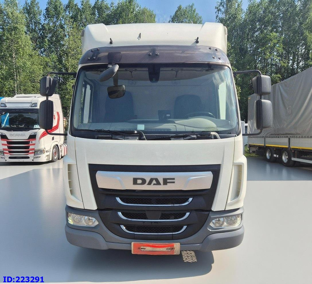DAF LF 180 FA - Euro6 - Manual - Camión caja cerrada: foto 2 DAF LF 180 FA - Euro6 - Manual - Camión caja cerrada: foto 2