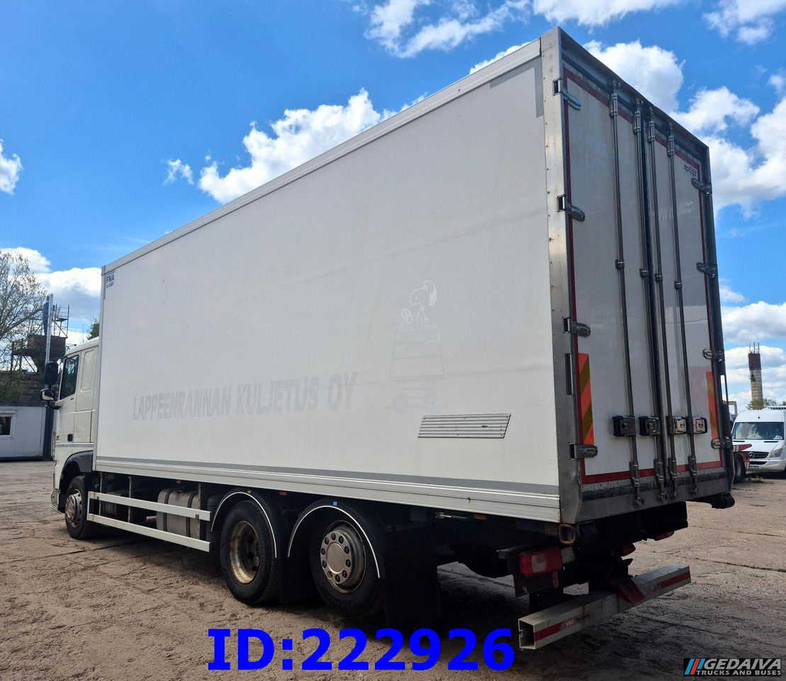 DAF XF 106 440 FAR 6x2 Euro6 - Isotérmico camión: foto 5 DAF XF 106 440 FAR 6x2 Euro6 - Isotérmico camión: foto 5