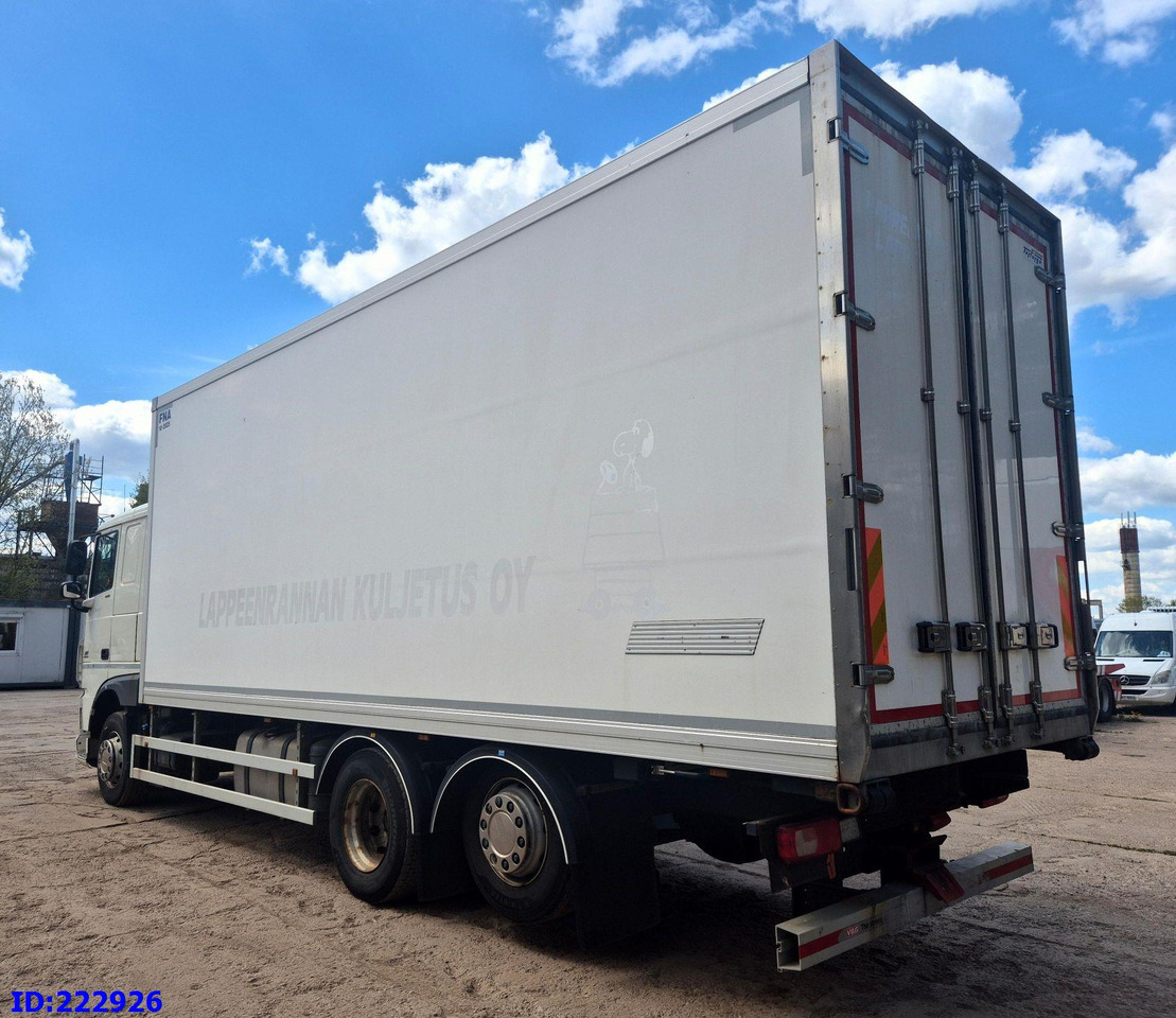 DAF XF 106 440 FAR 6x2 Euro6 - Isotérmico camión: foto 5 DAF XF 106 440 FAR 6x2 Euro6 - Isotérmico camión: foto 5