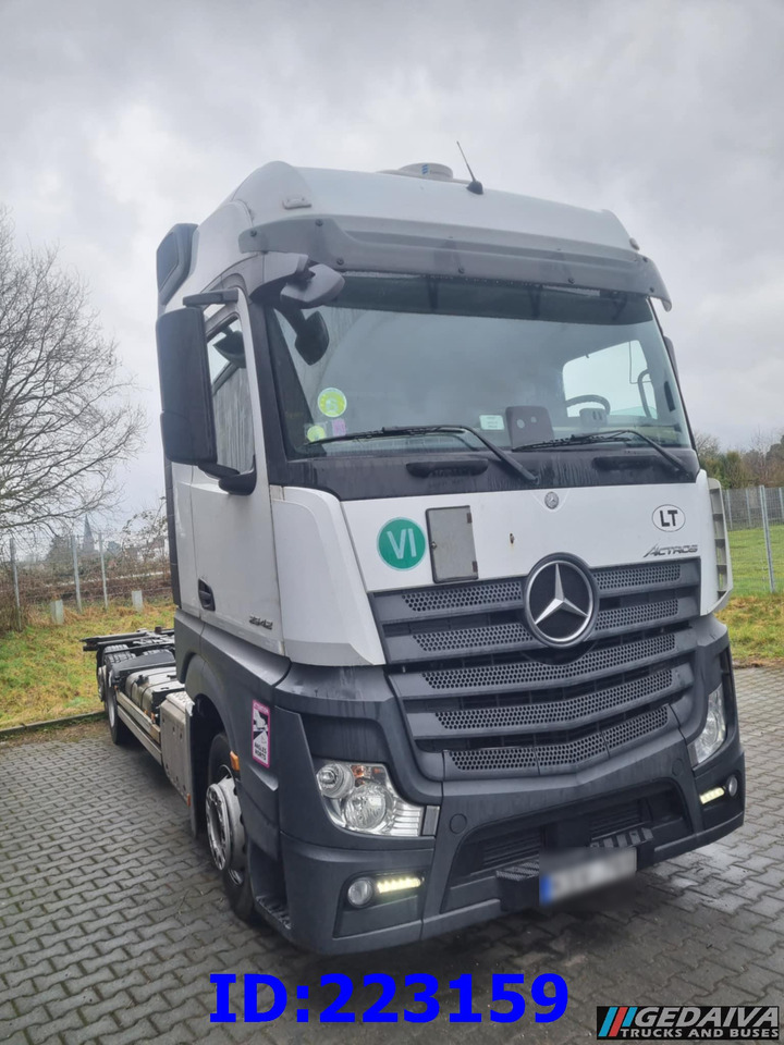 MERCEDES-BENZ Actros 2542 BDF 6x2 Euro6 - Chasis camión: foto 1 MERCEDES-BENZ Actros 2542 BDF 6x2 Euro6 - Chasis camión: foto 1