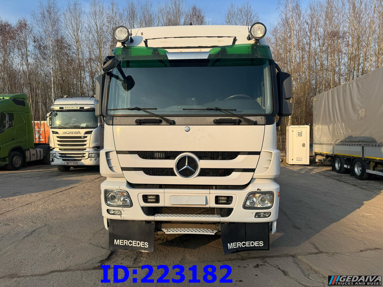 MERCEDES-BENZ Actros 2551 8x2 V8 Retarder - Multibasculante camión: foto 2 MERCEDES-BENZ Actros 2551 8x2 V8 Retarder - Multibasculante camión: foto 2
