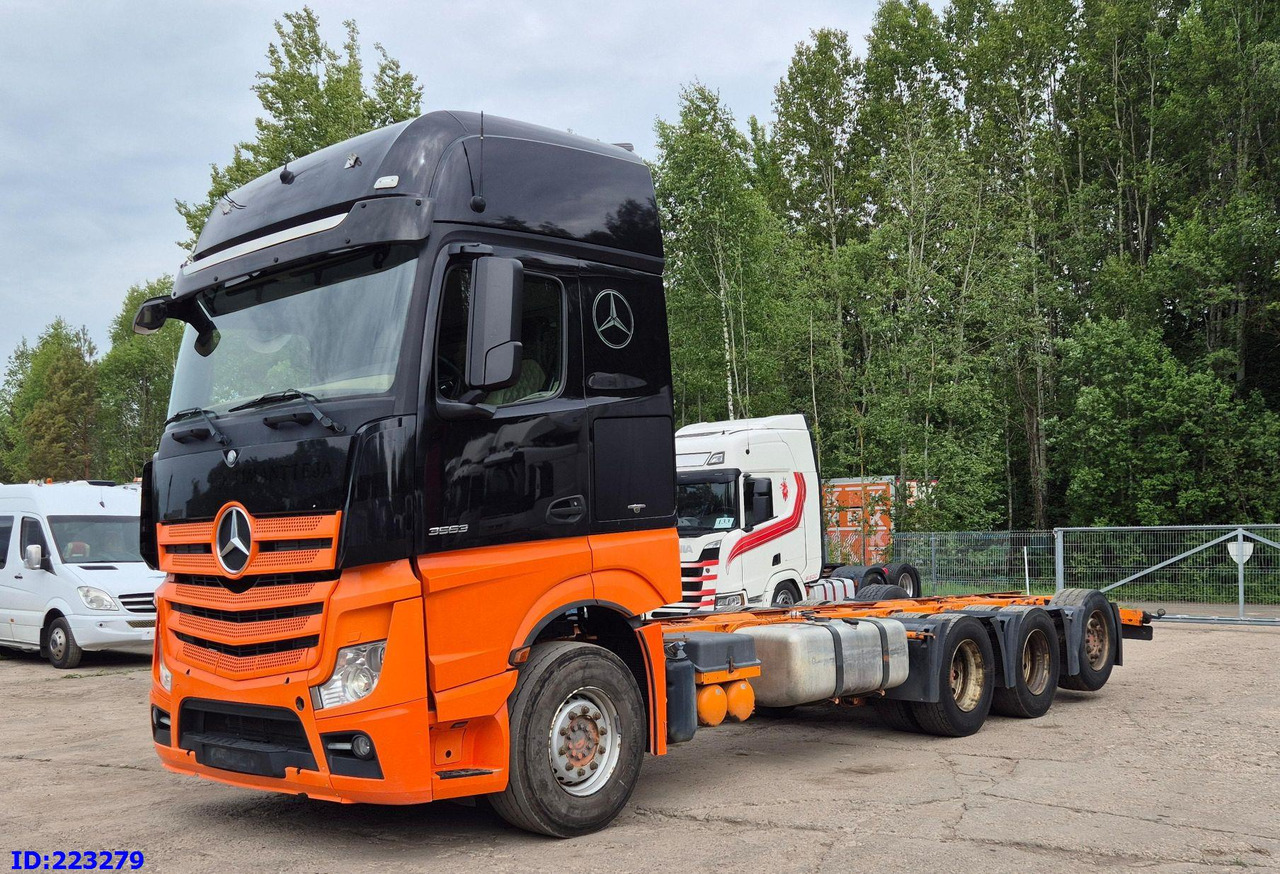 MERCEDES-BENZ Actros 3563 8×4 ( Steering axle) - Chasis camión: foto 1 MERCEDES-BENZ Actros 3563 8×4 ( Steering axle) - Chasis camión: foto 1