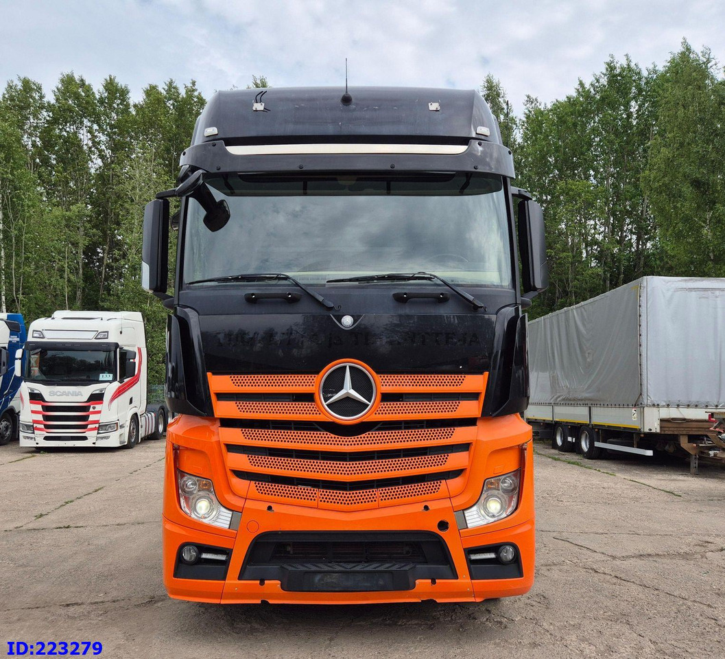 MERCEDES-BENZ Actros 3563 8×4 ( Steering axle) - Chasis camión: foto 2 MERCEDES-BENZ Actros 3563 8×4 ( Steering axle) - Chasis camión: foto 2