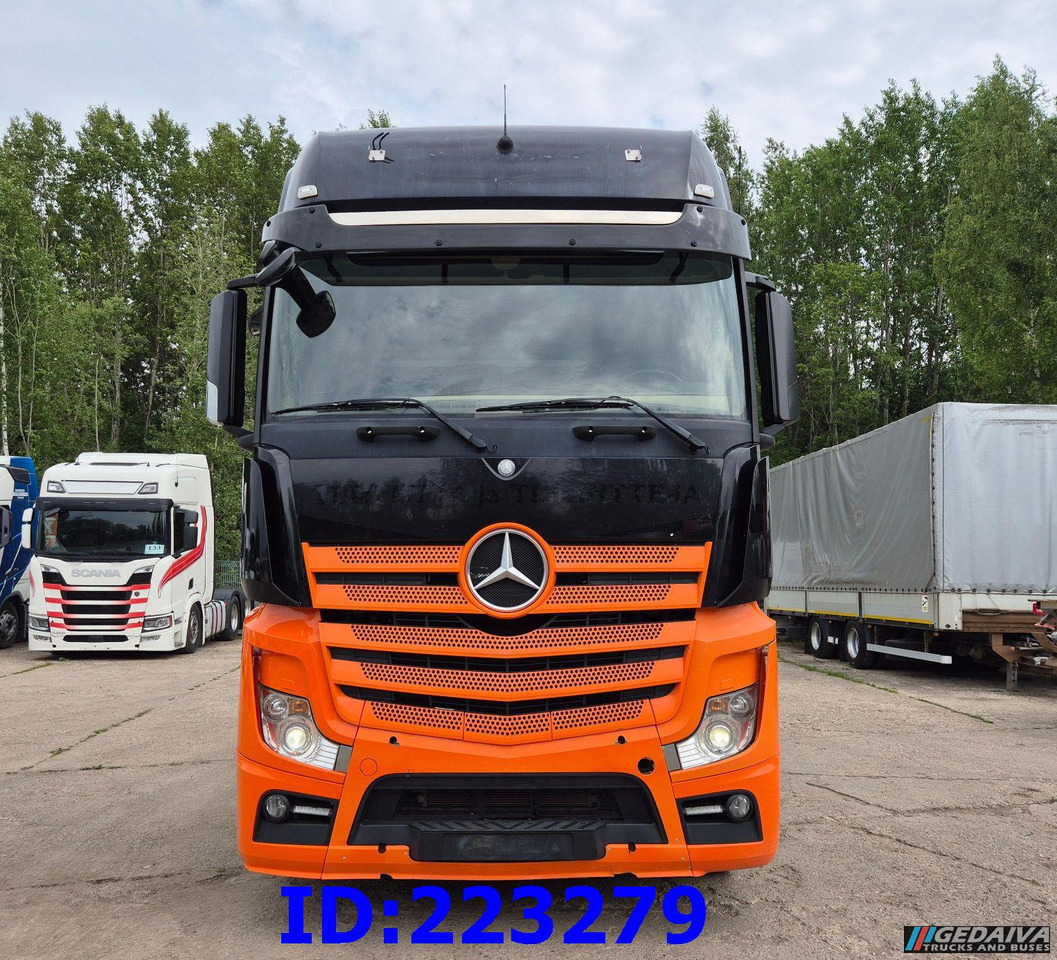 MERCEDES-BENZ Actros 3563 8×4 ( Steering axle) - Chasis camión: foto 2 MERCEDES-BENZ Actros 3563 8×4 ( Steering axle) - Chasis camión: foto 2