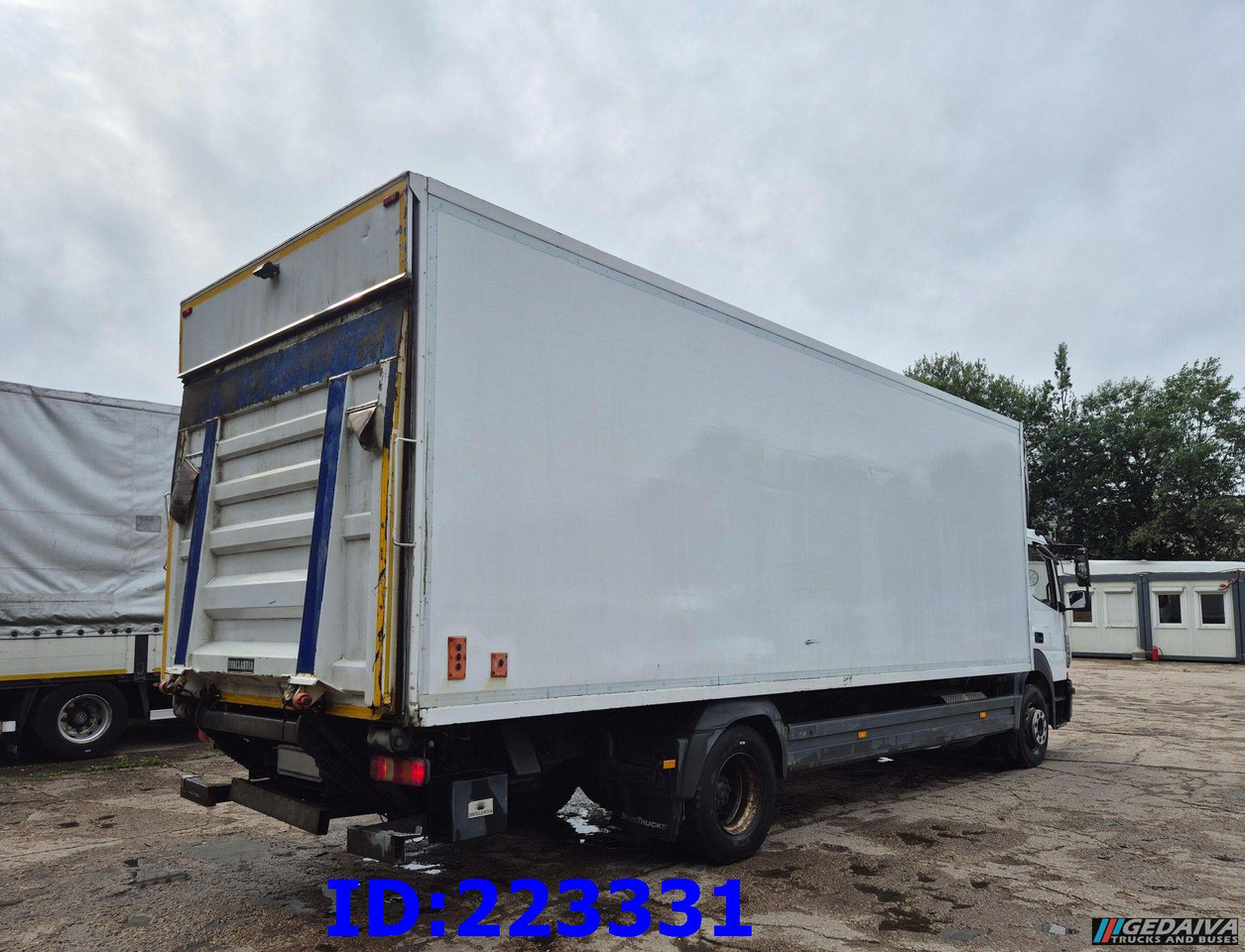 MERCEDES-BENZ Atego 1224 Euro6 (Open side box) - Isotérmico camión: foto 4 MERCEDES-BENZ Atego 1224 Euro6 (Open side box) - Isotérmico camión: foto 4