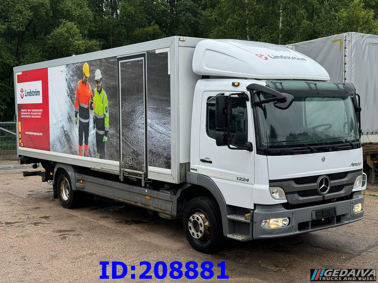MERCEDES-BENZ Atego 1224 - Camión caja cerrada: foto 4 MERCEDES-BENZ Atego 1224 - Camión caja cerrada: foto 4
