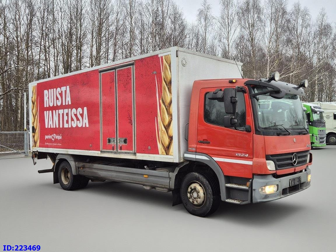 MERCEDES-BENZ Atego 1524 - Camión caja cerrada: foto 4 MERCEDES-BENZ Atego 1524 - Camión caja cerrada: foto 4