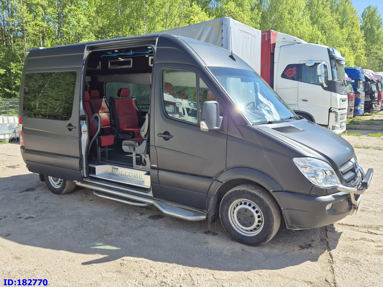 MERCEDES-BENZ Sprinter 319 VIP Euro5 - Autocar: foto 1 MERCEDES-BENZ Sprinter 319 VIP Euro5 - Autocar: foto 1