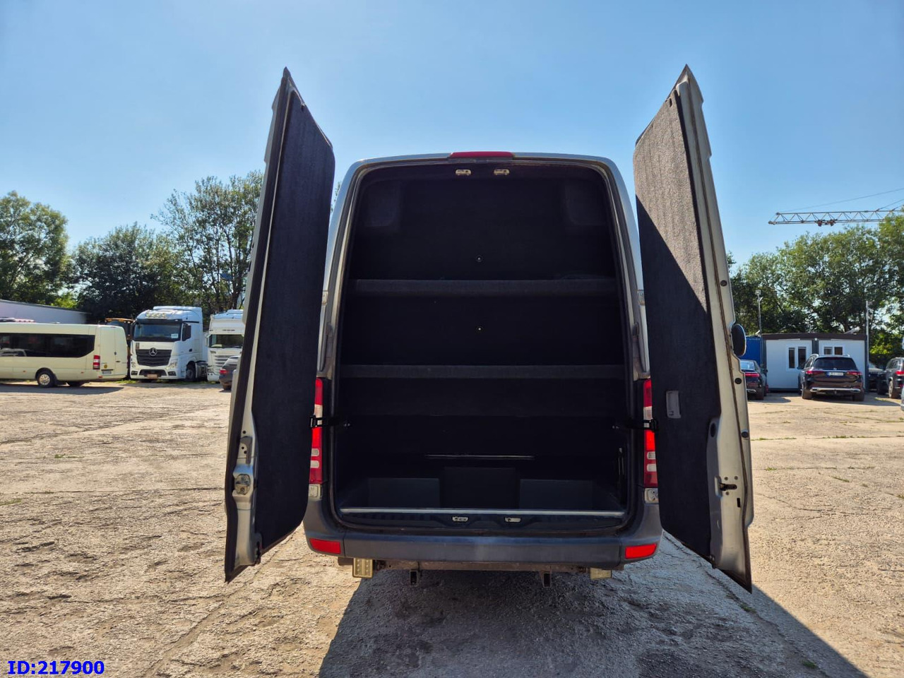 Autocar MERCEDES-BENZ Sprinter 516 - VIP -  17 places: foto 6