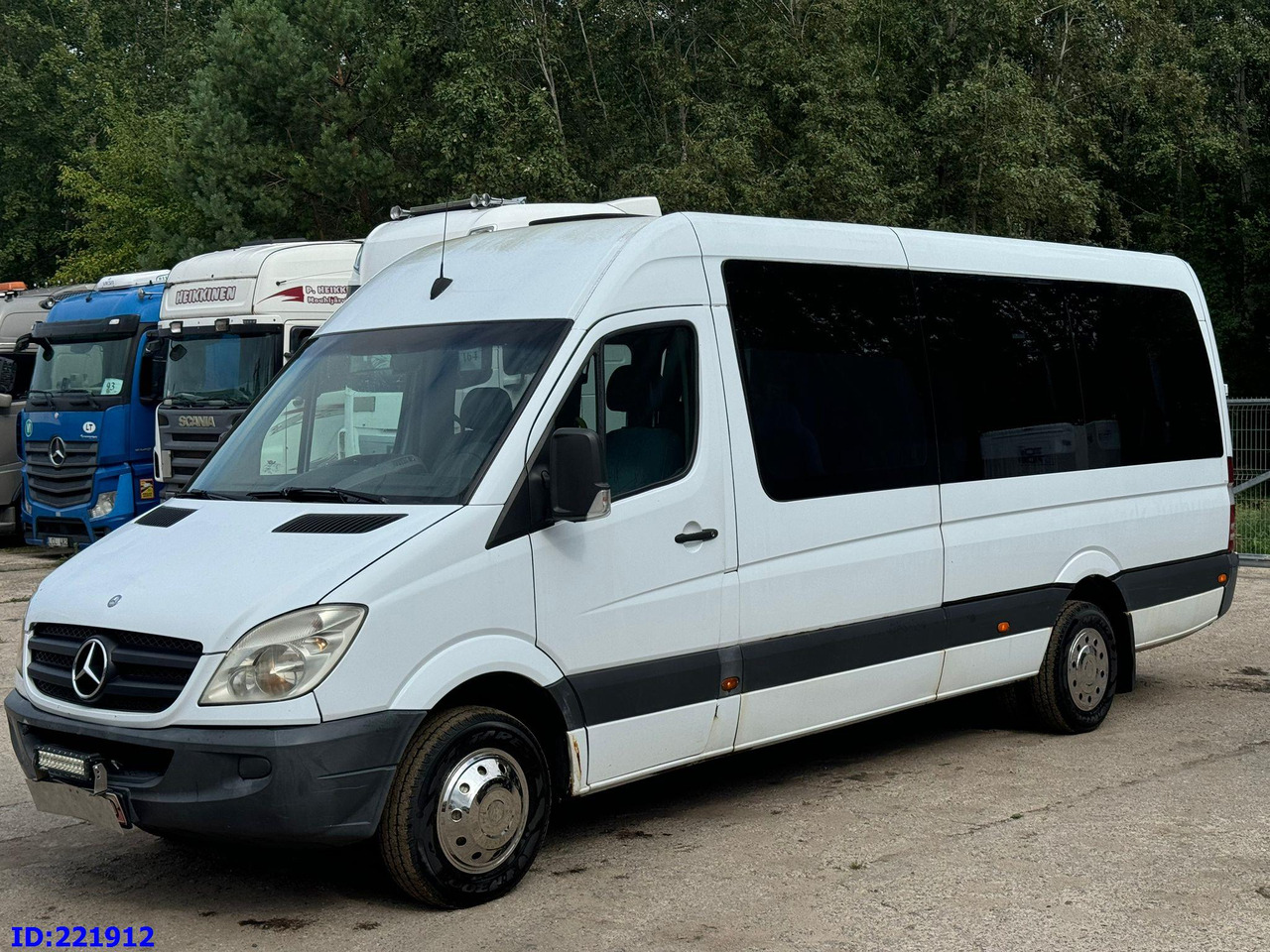 MERCEDES-BENZ Sprinter 518 VIP 17-Place - Autocar: foto 1 MERCEDES-BENZ Sprinter 518 VIP 17-Place - Autocar: foto 1