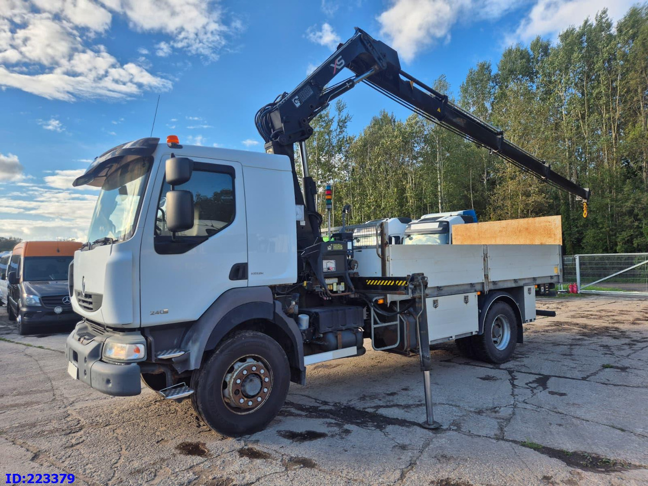 RENAULT Midlum 240.16 4x4 + HIAB 122 E-3 HIDUO - Camión caja abierta: foto 1 RENAULT Midlum 240.16 4x4 + HIAB 122 E-3 HIDUO - Camión caja abierta: foto 1