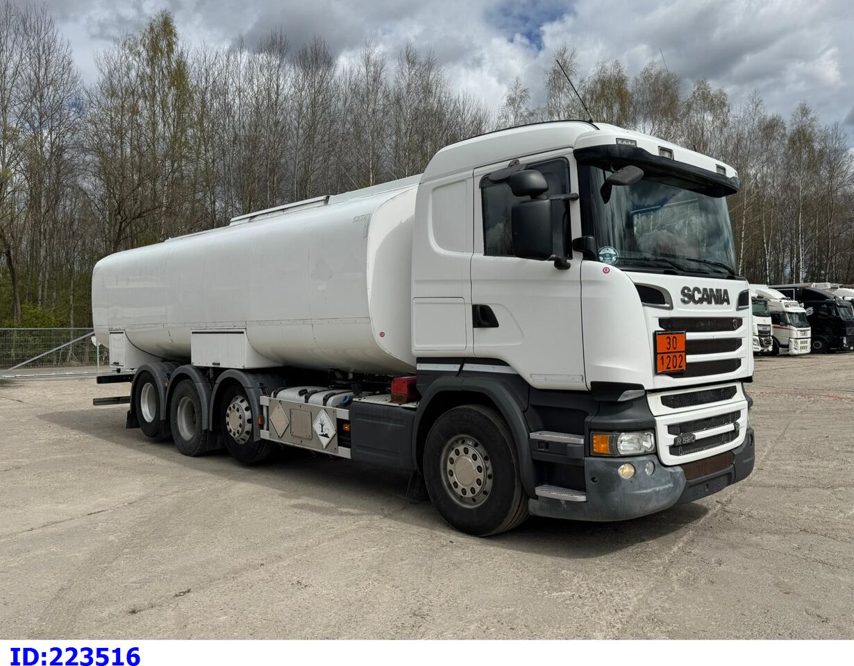 SCANIA R520 8x2 - 22100L - Steering axle - Cisterna camión: foto 1 SCANIA R520 8x2 - 22100L - Steering axle - Cisterna camión: foto 1