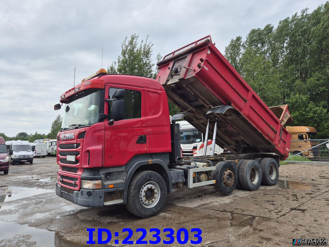 SCANIA R560 8X4 Full steel- Steering axle - Retarder - Volquete camión: foto 1 SCANIA R560 8X4 Full steel- Steering axle - Retarder - Volquete camión: foto 1