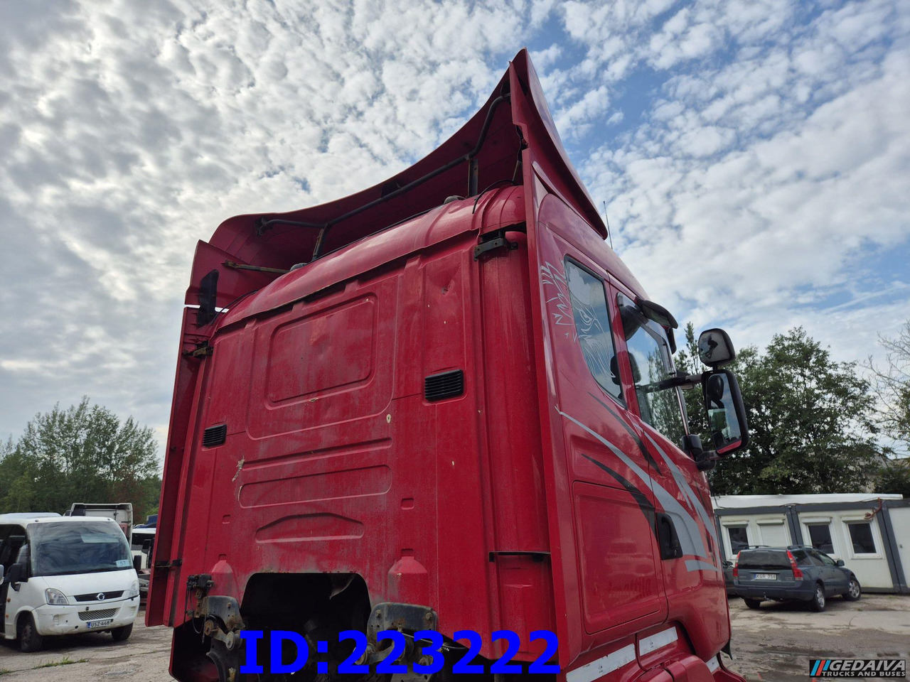 SCANIA R620 - 8x4 - Steering axle - Camión forestal: foto 5 SCANIA R620 - 8x4 - Steering axle - Camión forestal: foto 5