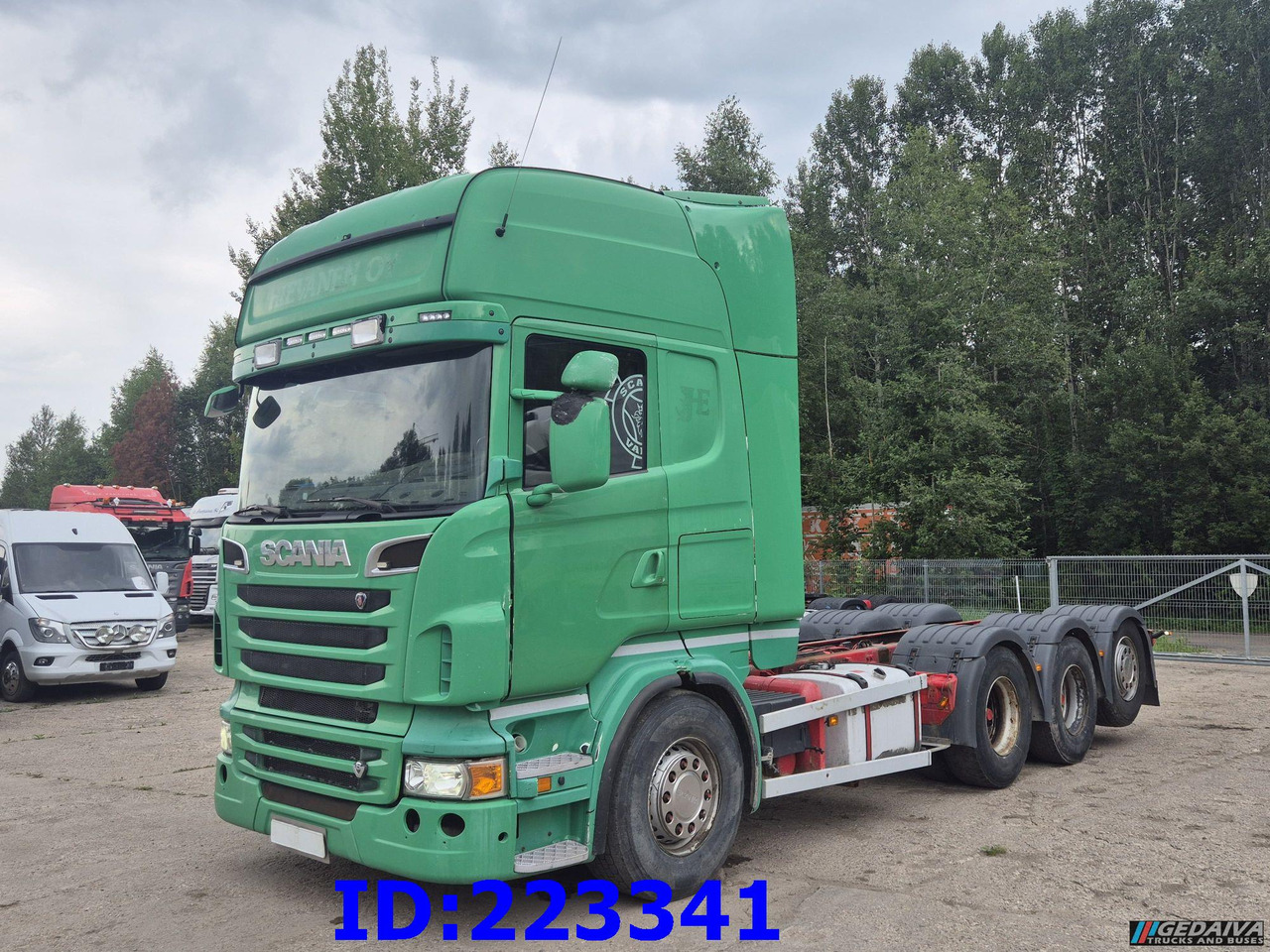 SCANIA R620 - 8x4 - Steering axle - Retarder - Chasis camión: foto 1 SCANIA R620 - 8x4 - Steering axle - Retarder - Chasis camión: foto 1