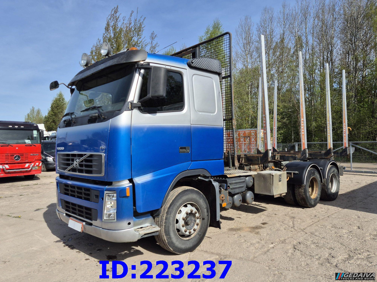 VOLVO FH13 480HP 6x4 - Camión forestal: foto 1 VOLVO FH13 480HP 6x4 - Camión forestal: foto 1