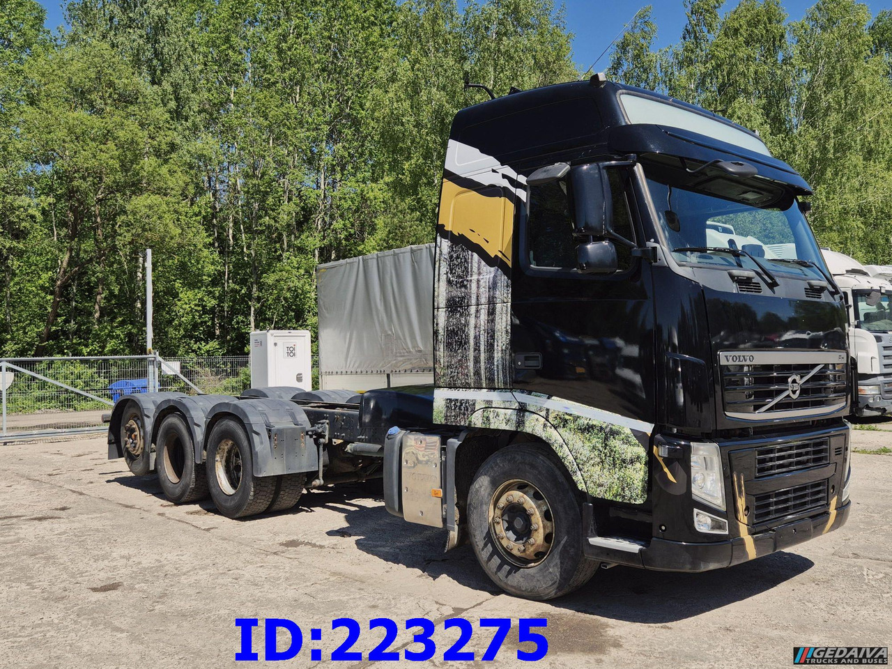 VOLVO FH13 540HP 8X4 (Steering axle) RETARDER - Chasis camión: foto 4 VOLVO FH13 540HP 8X4 (Steering axle) RETARDER - Chasis camión: foto 4