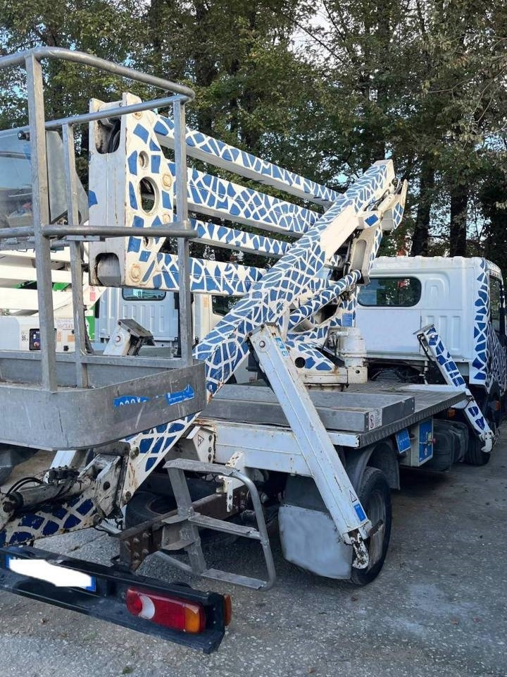 CTE Z 19 - Camión con plataforma elevadora: foto 5 CTE Z 19 - Camión con plataforma elevadora: foto 5